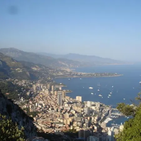 Couette-café Gaby-chambres 4*